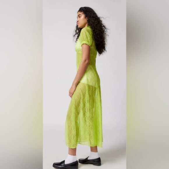 Urban Outfitters Connie Sheer Lace Maxi Dress Neon Green - Picture 4 of 10